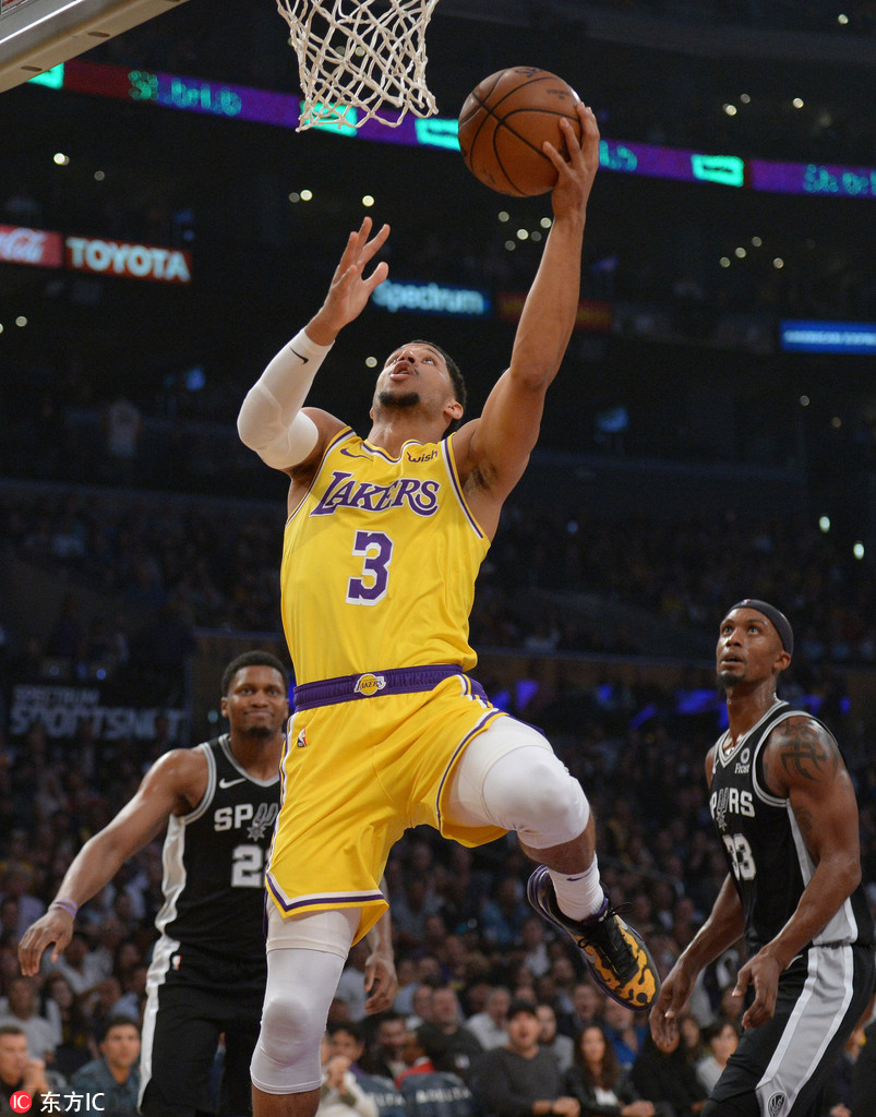 马刺鏖战希腊男篮，布拉德利三分雨点燃全场