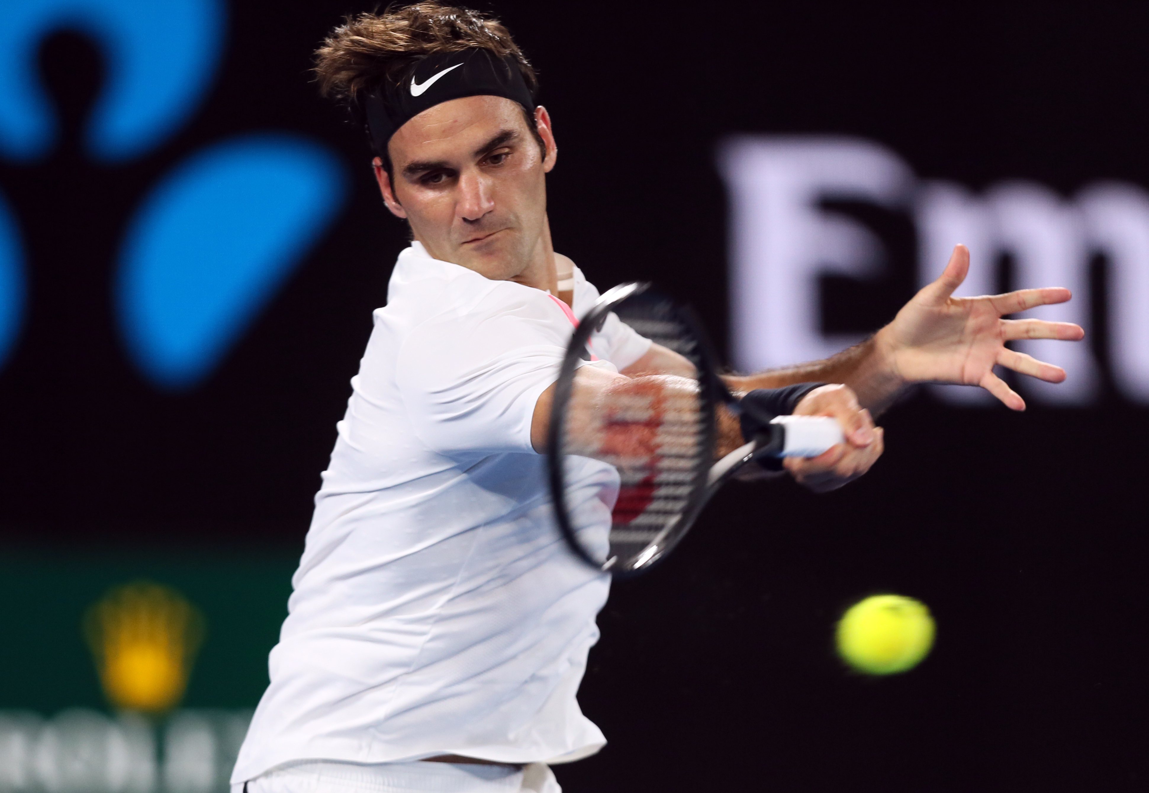 LPL赛事观看-日本网球队爆冷欧洲网球队，费德勒打破历史纪录的简单介绍