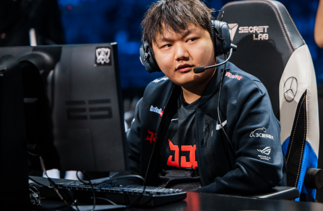 lpl官网-包含TES爆冷JDG，BDD完成帽子戏法的词条