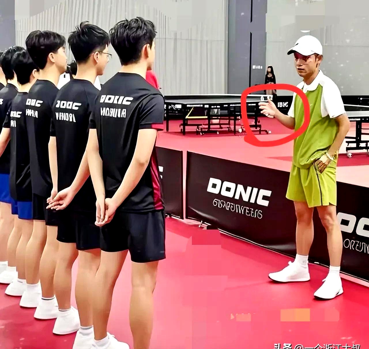 德国乒乓球队横扫波兰乒乓球队，张继科送出助攻的简单介绍