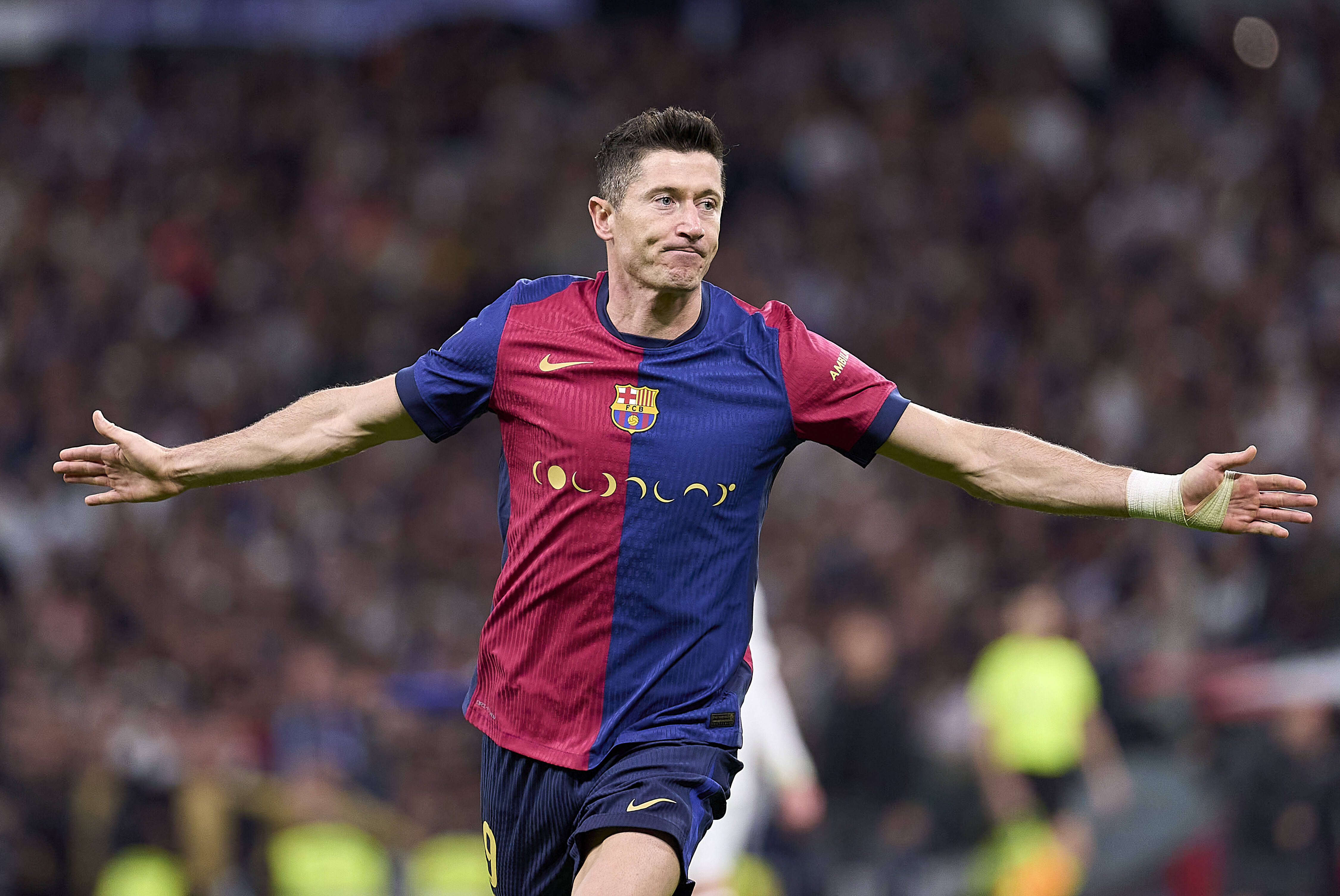 法国险胜克罗地亚，莱万完成帽子戏法的简单介绍