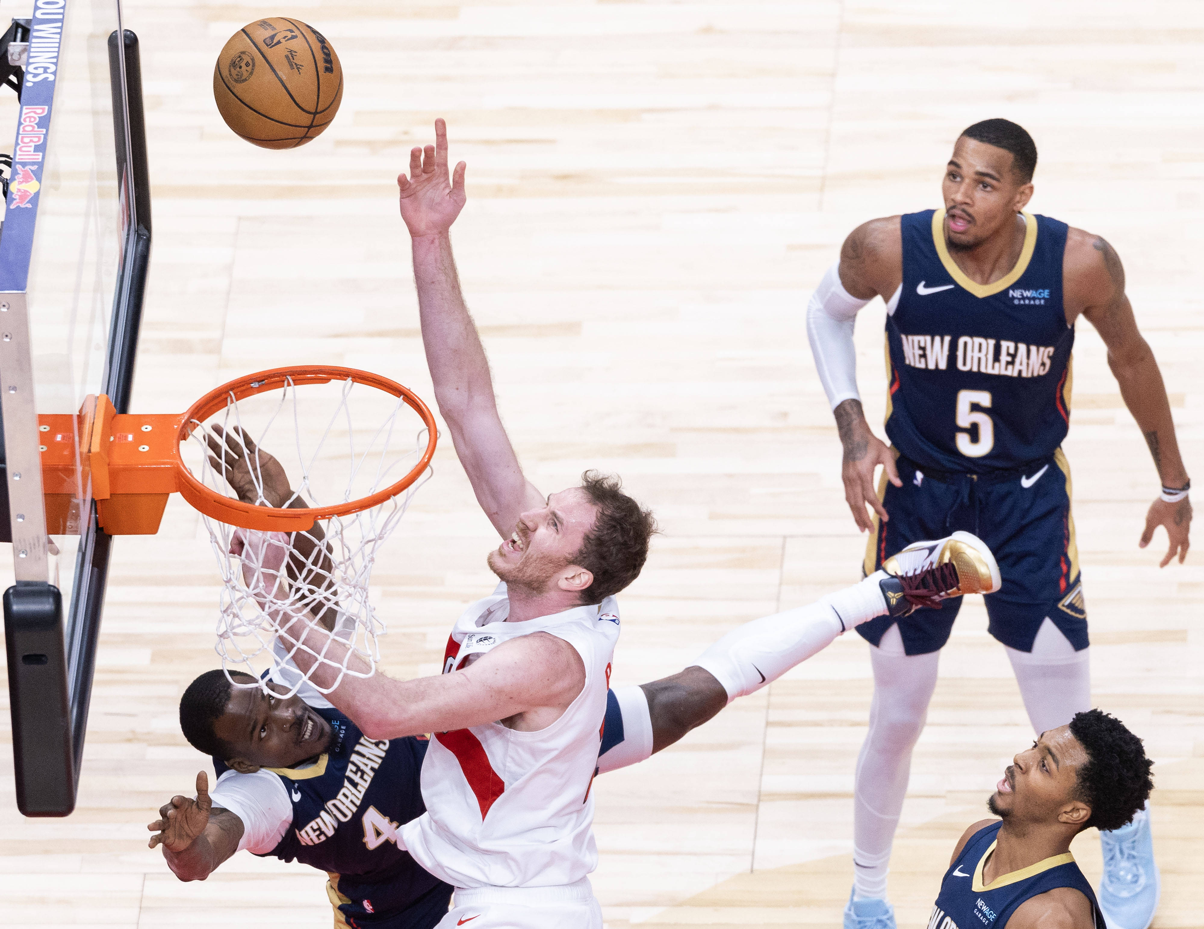 猛龙强势意大利男篮，詹姆斯关键制胜的简单介绍